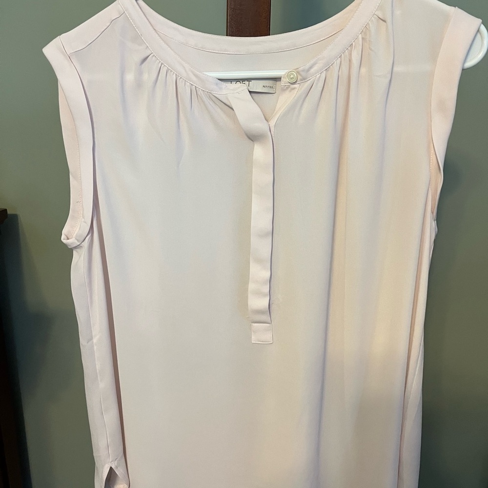 Women's Sleeveless Blouse - Light Pink